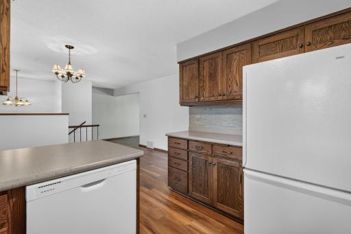 408 Sunrise Drive, Litchfield, MN 55355