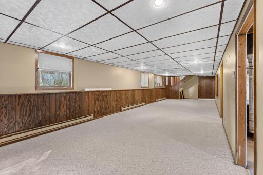 408 Sunrise Drive, Litchfield, MN 55355