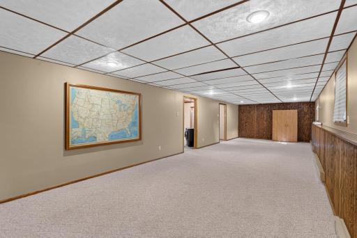 408 Sunrise Drive, Litchfield, MN 55355