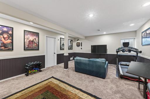 392 Pendryn Hill Curve, Saint Paul, MN 55125