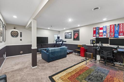 392 Pendryn Hill Curve, Saint Paul, MN 55125