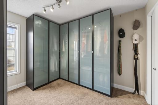 392 Pendryn Hill Curve, Saint Paul, MN 55125