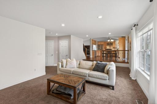 392 Pendryn Hill Curve, Saint Paul, MN 55125