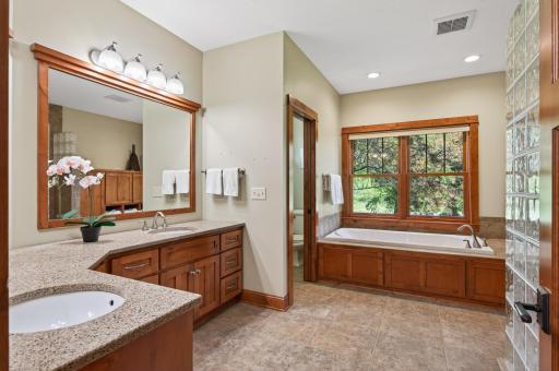 5784 Lily Avenue N, Lake Elmo, MN 55042