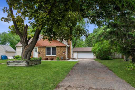 7233 Oliver Avenue S, Minneapolis, MN 55423