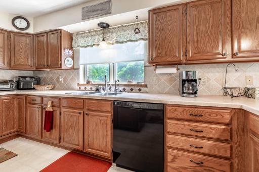 1043 Woodland Loop, Fergus Falls, MN 56537