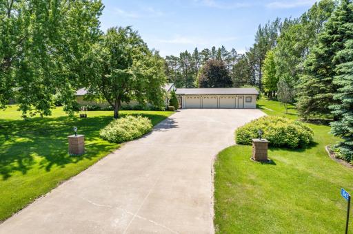 1043 Woodland Loop, Fergus Falls, MN 56537