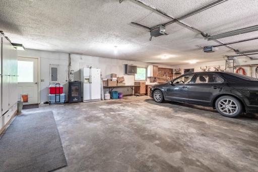 1043 Woodland Loop, Fergus Falls, MN 56537