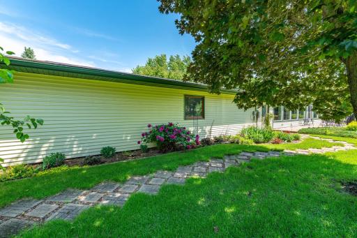 1043 Woodland Loop, Fergus Falls, MN 56537