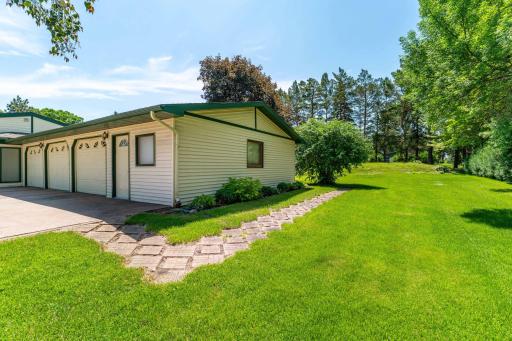 1043 Woodland Loop, Fergus Falls, MN 56537