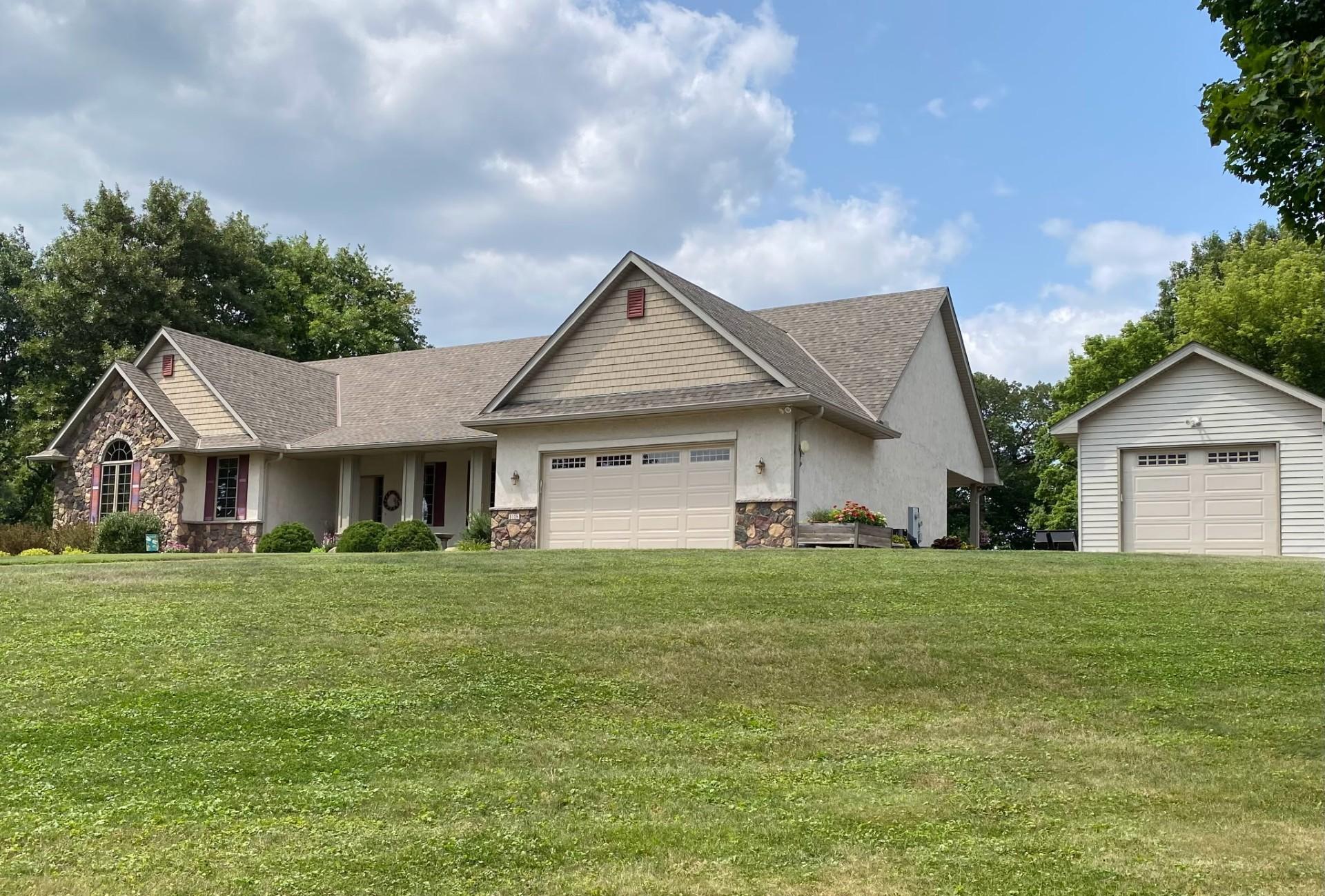 Fall in love with all this custom rambler has to offer! Set up a showing today!