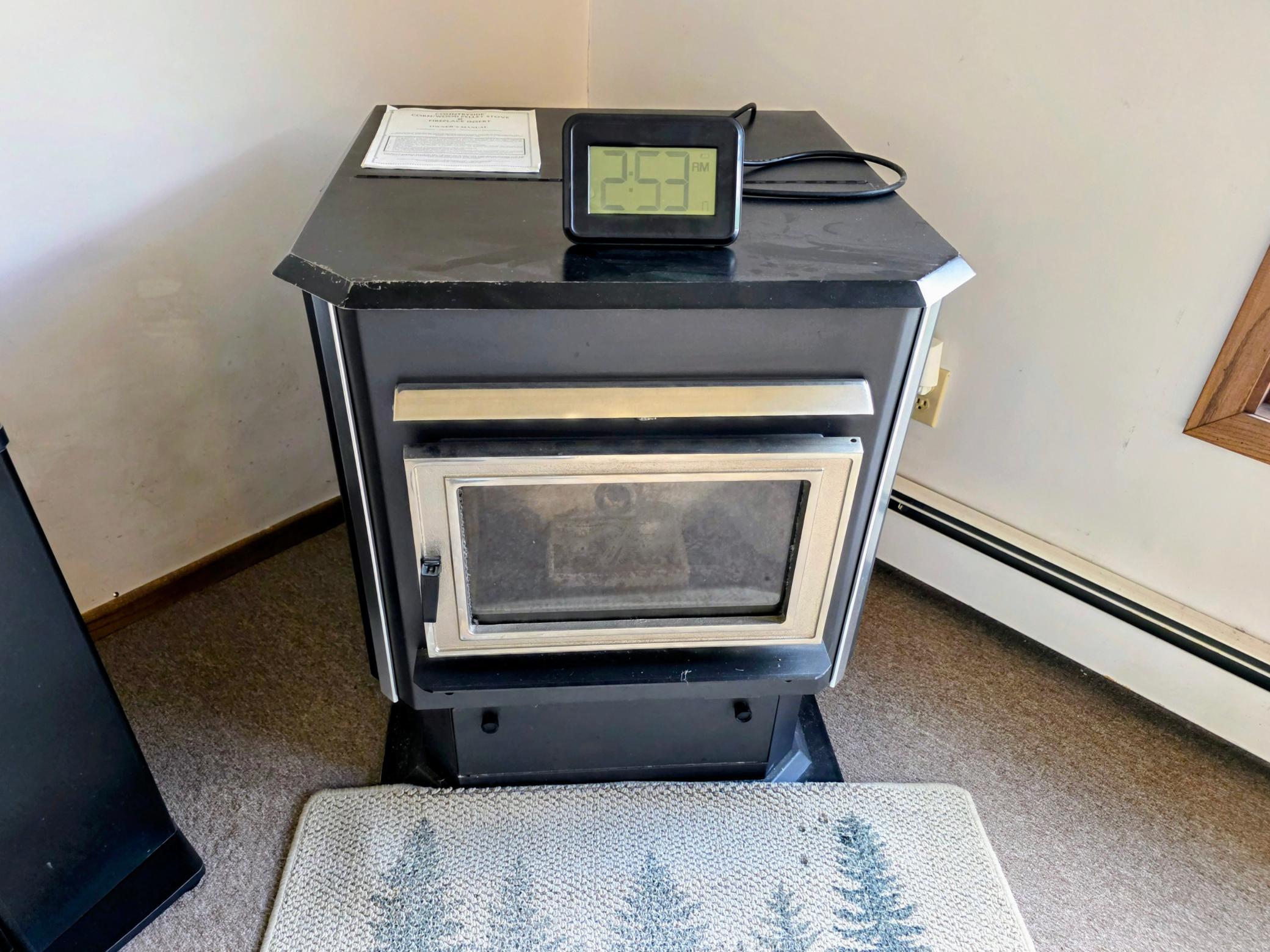 Pellet stove