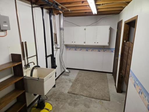 910 Mission Drive, Rice Lake, WI 54868
