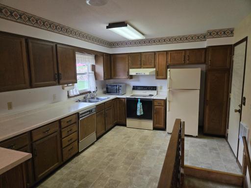 910 Mission Drive, Rice Lake, WI 54868