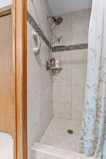 30-web-or-mls-7636 Aladdin Ave NW-148.jpg