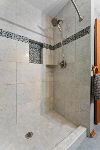 37-web-or-mls-7636 Aladdin Ave NW-123.jpg