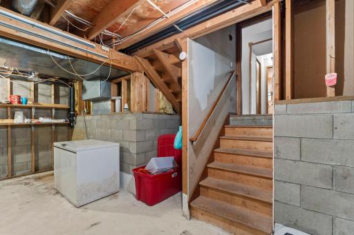 55-web-or-mls-7636 Aladdin Ave NW-3 - Copy - Copy.jpg