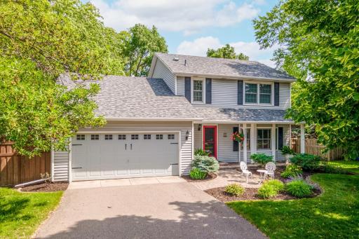 Photo for 2308 Horizon Place, Burnsville, MN 55337 - listing #7078066 Welcome to 2308 Horizon Pl in Burnsville, located across the street from Highland View Park!