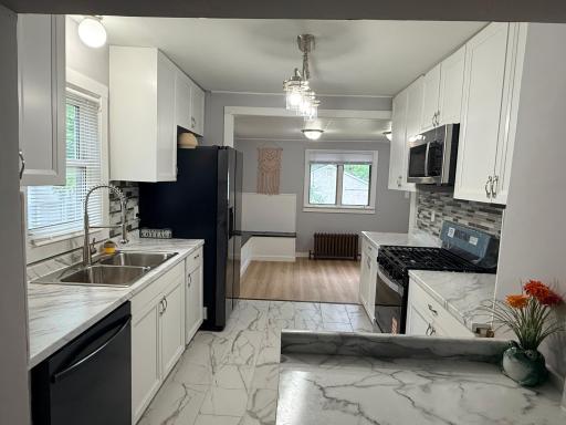 3346 Sheridan Avenue N, Minneapolis, MN 55412
