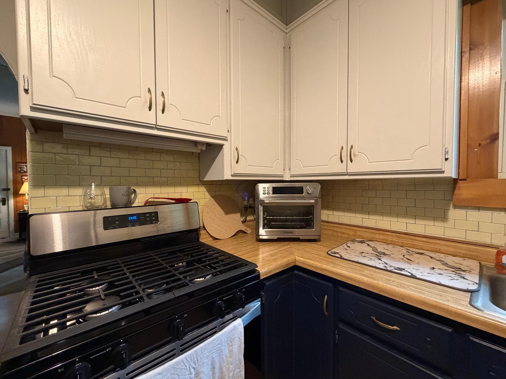 Unit 1 kitchen