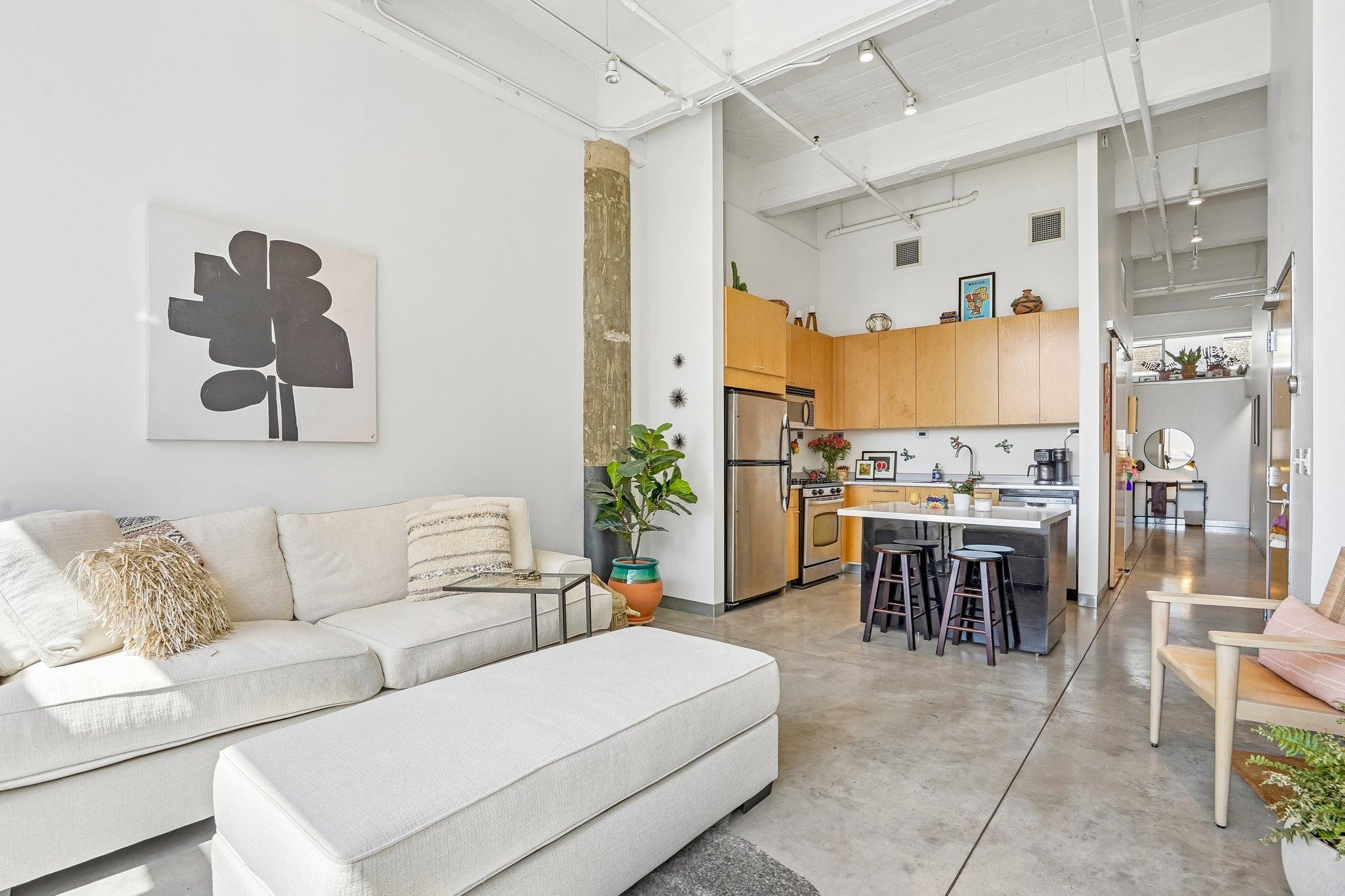 3-web-or-mls-Washington Ave 501-S1405-005.jpg