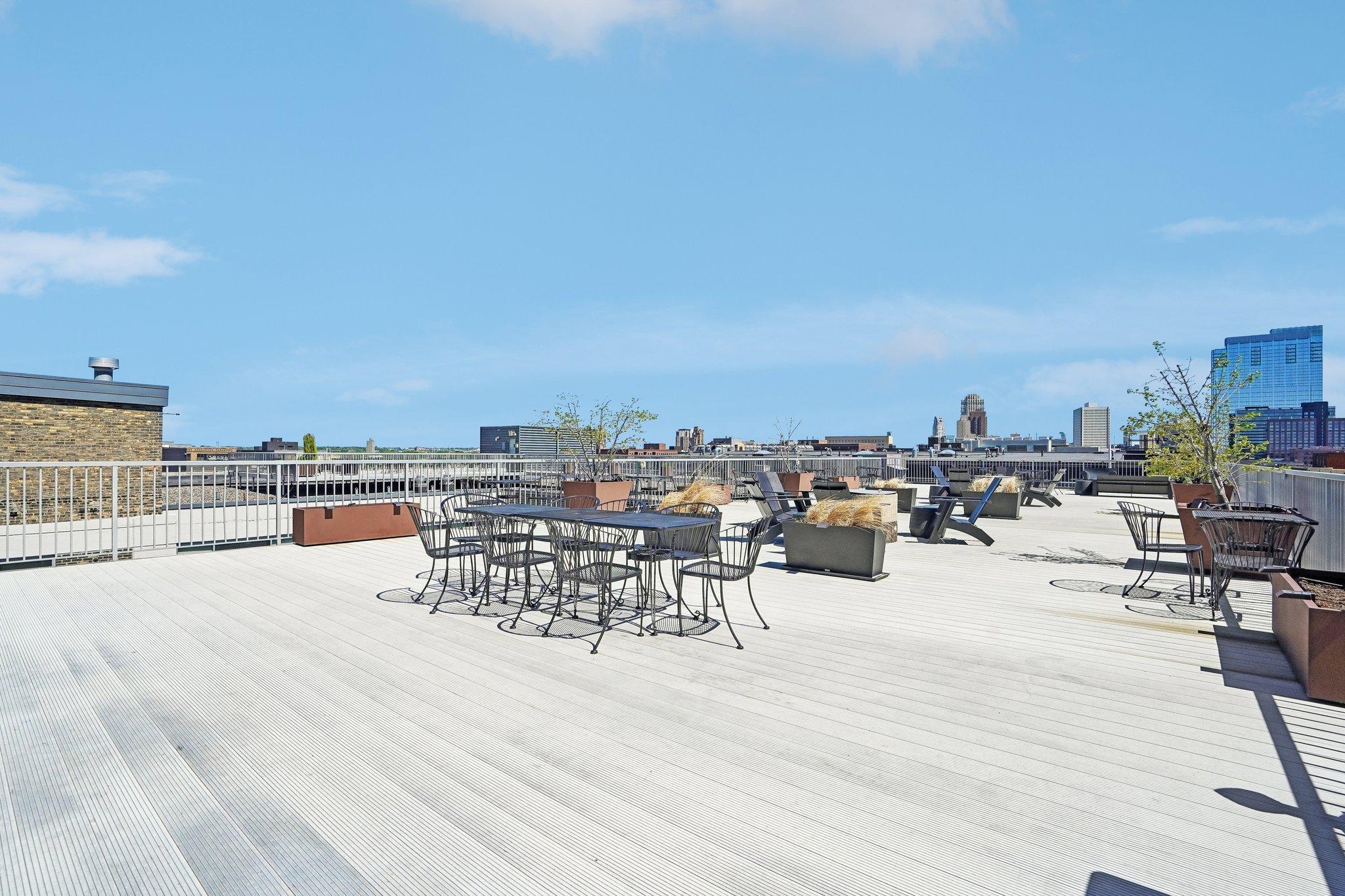 21-web-or-mls-Washington Ave 501-1405-912.jpg