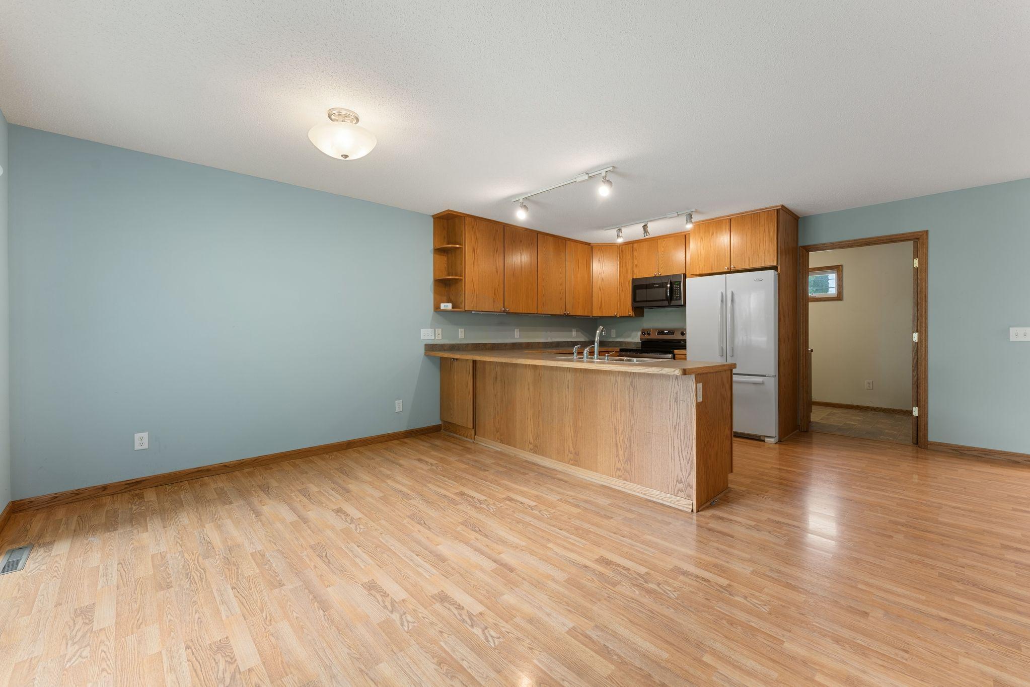 Kitchen/Dining Area