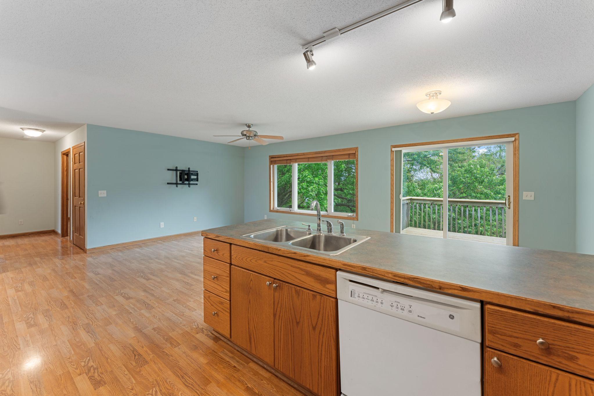 Kitchen/Living Area