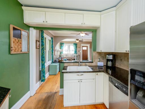 1055 Virginia Street, Saint Paul, MN 55117