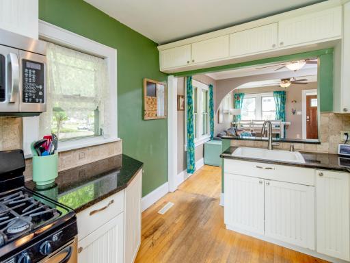 1055 Virginia Street, Saint Paul, MN 55117