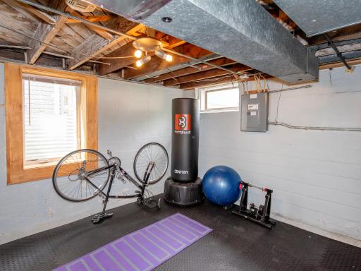 1055 Virginia Street, Saint Paul, MN 55117