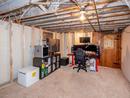 1055 Virginia Street, Saint Paul, MN 55117