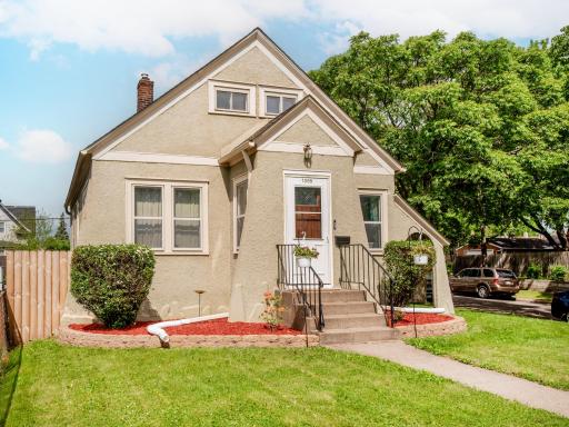 1055 Virginia Street, Saint Paul, MN 55117