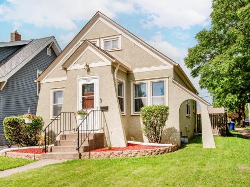 1055 Virginia Street, Saint Paul, MN 55117