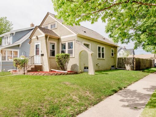 1055 Virginia Street, Saint Paul, MN 55117