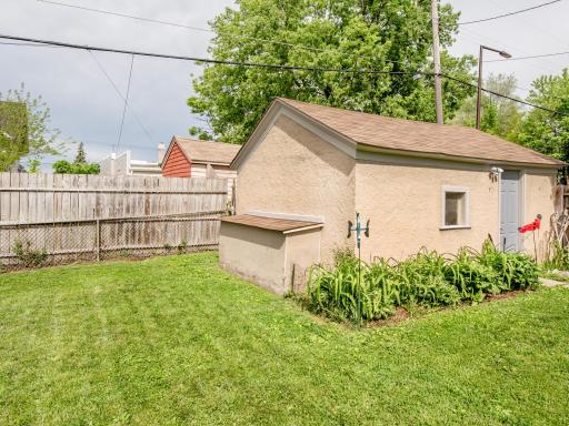 1055 Virginia Street, Saint Paul, MN 55117