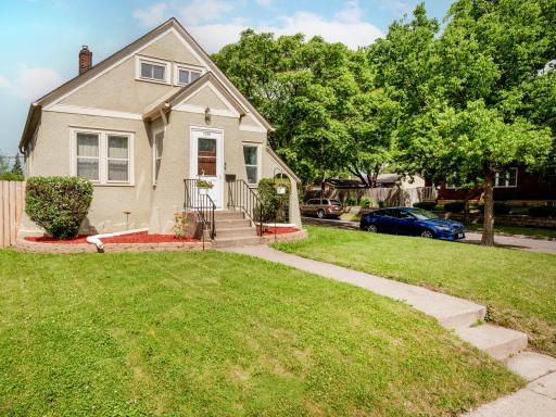 1055 Virginia Street, Saint Paul, MN 55117
