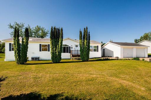 416 Ridge Crest Drive, Pelican Rapids, MN 56572