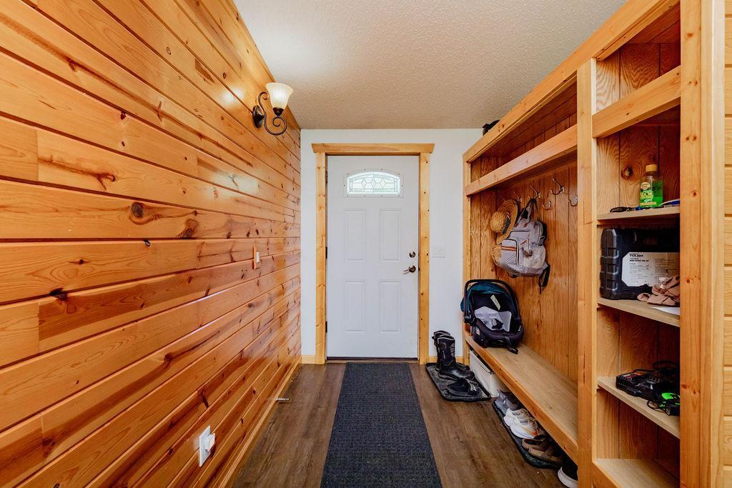 Front Foyer Main Level