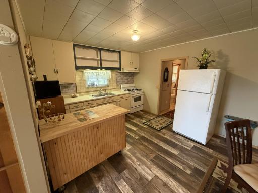 6271 French Lake Path, Faribault, MN 55021
