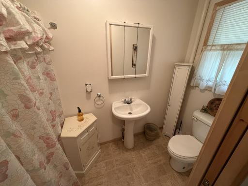6271 French Lake Path, Faribault, MN 55021