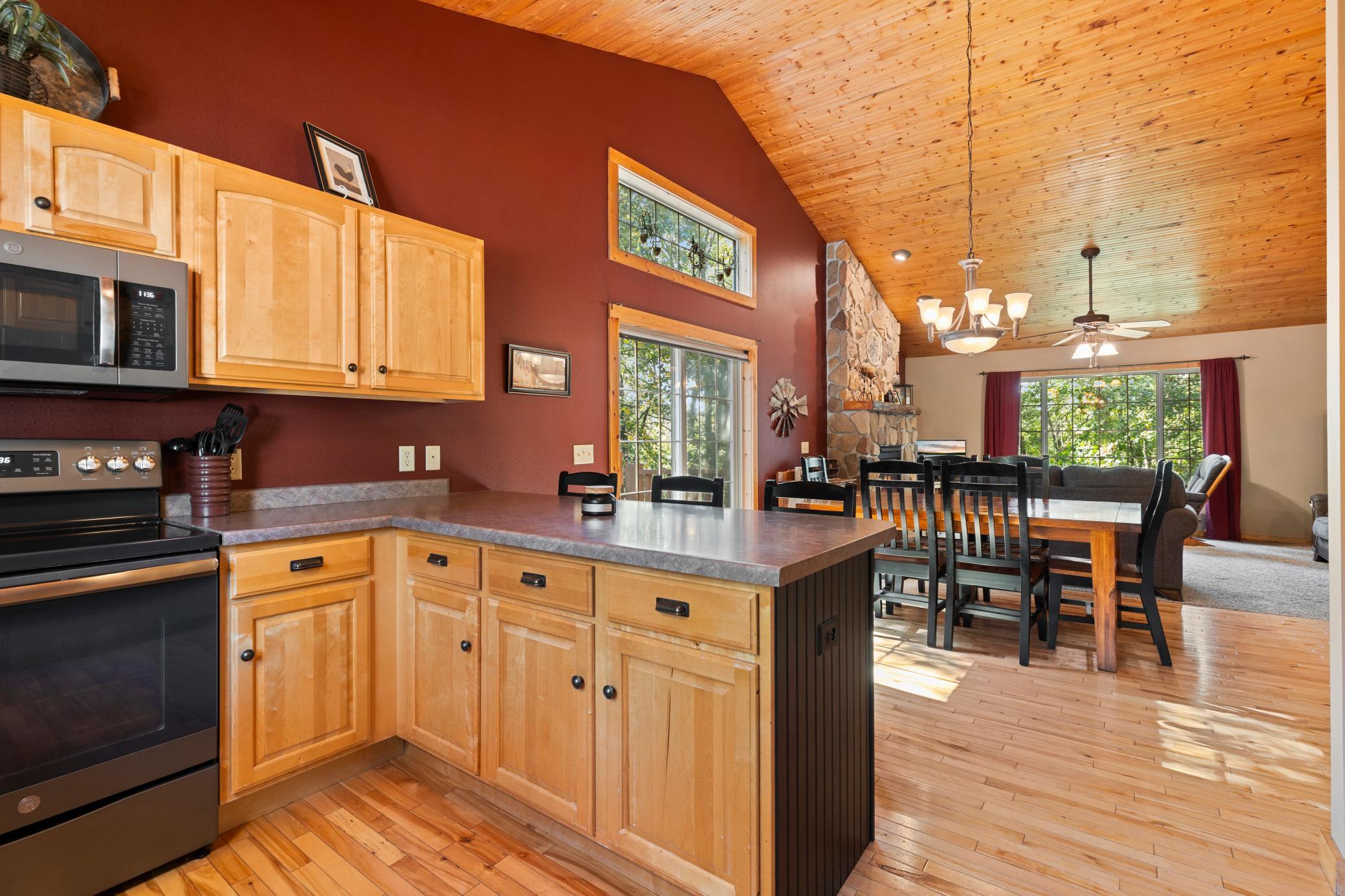Kitchen/Dining Room- look at all of that GLORIOUS natural lighting!