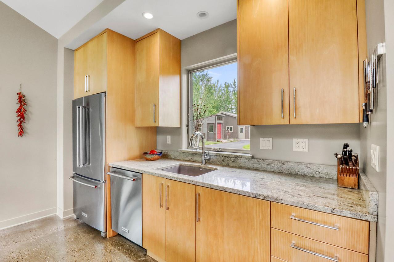 Kitchen1_6-1280.JPG