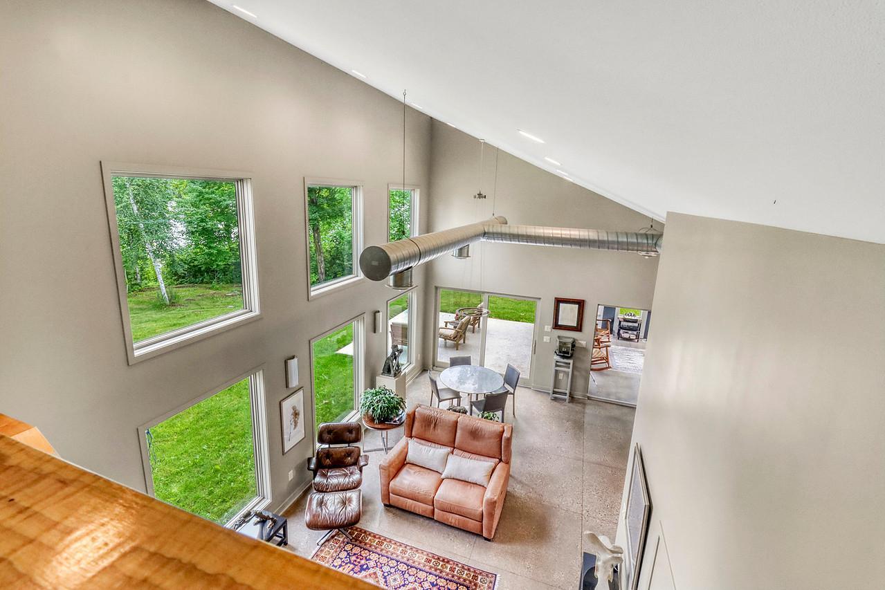 Loftview1_1-1280.JPG