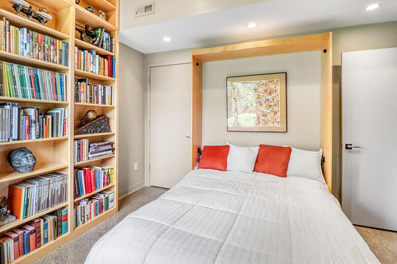 Bedroom2_2-1280.JPG
