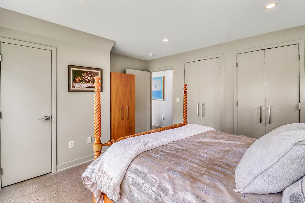 Bedroom1_3-1280.JPG