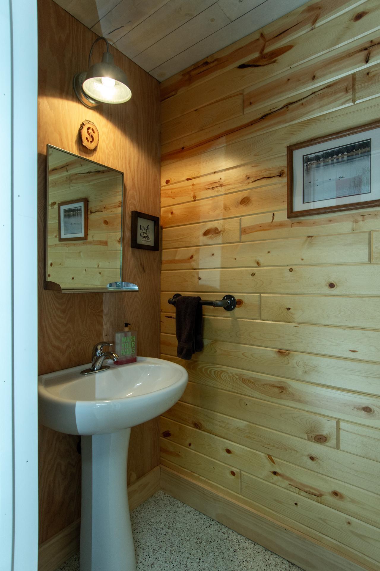 1/2 Bath in the garage,
