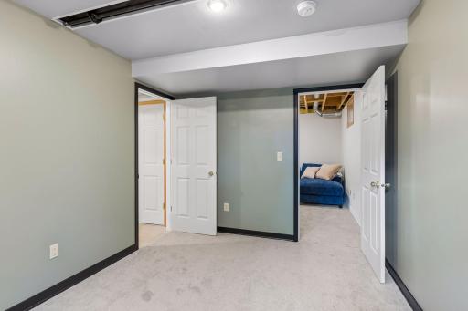 1918 Berkeley Avenue, Saint Paul, MN 55105