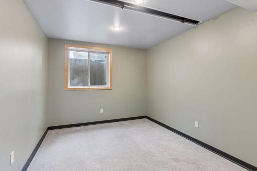 1918 Berkeley Avenue, Saint Paul, MN 55105