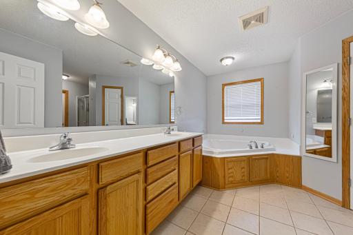 1419 Bluff Street, Dundas, MN 55019
